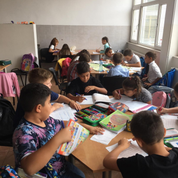 În Sectorul 6, continuă lupta împotriva abandonului școlar în rândul elevilor din comunitatea Giulești-Sârbi